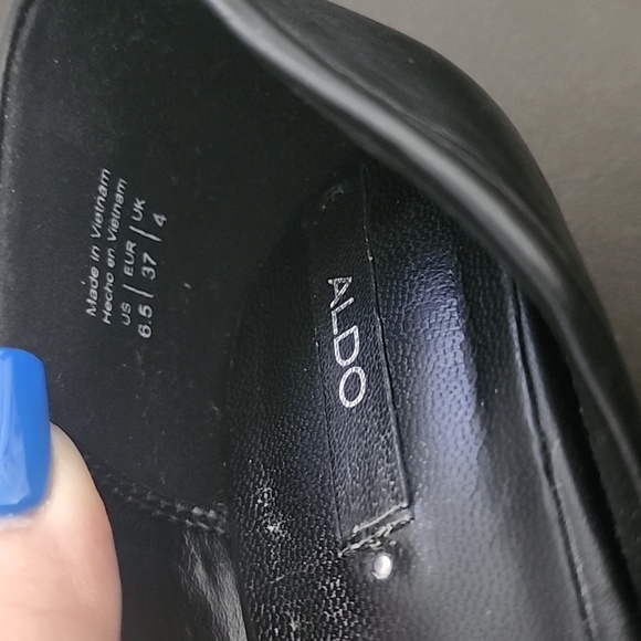 ALDO BLACK HIGH POINTED PUMPS  SEXY STILLETO ALDO HEELS /RED BOTTOMS/CLOSED PUMP - Picture 9 of 10